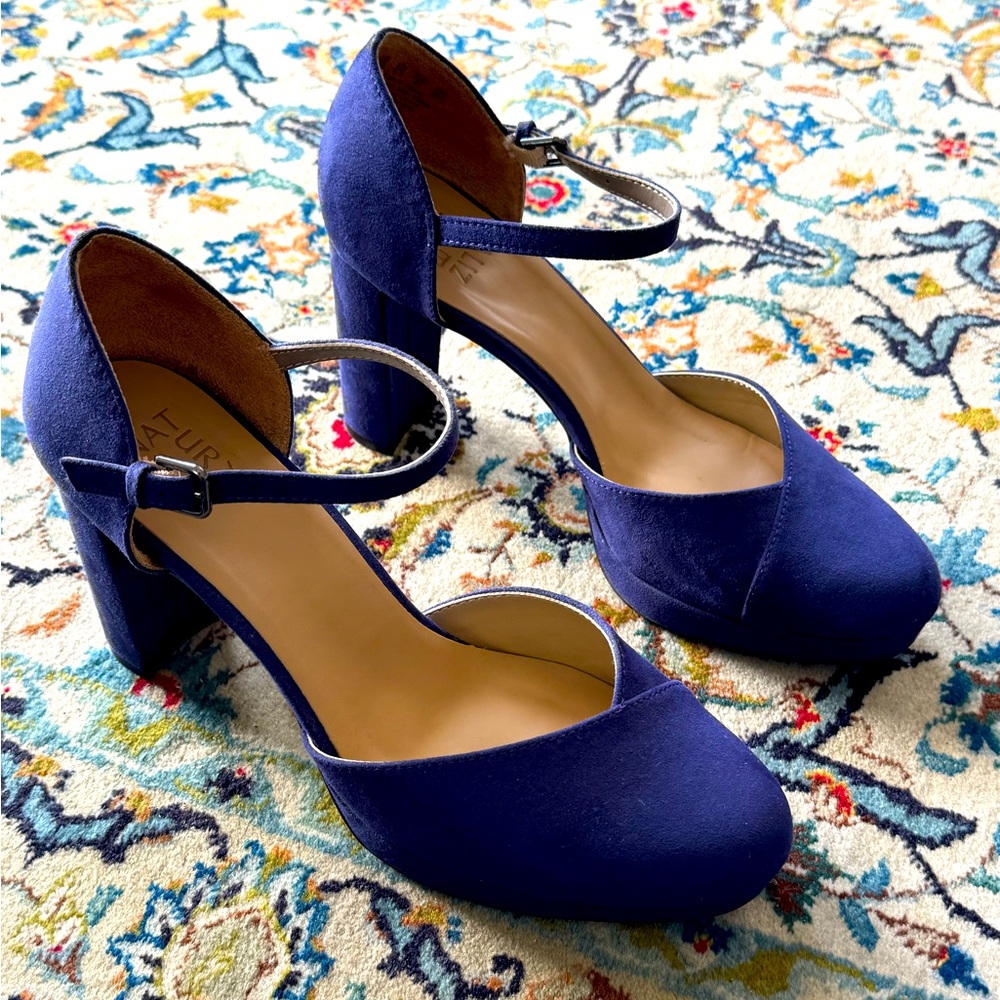 NATURALIZER Bandele Platform Pumps in Haven Blue